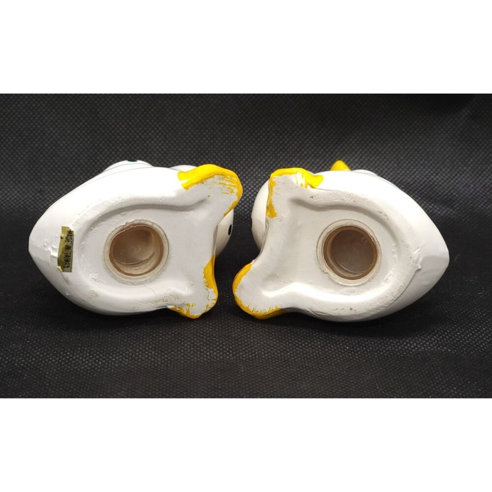 Vintage 3" White Ducks w/ Black Spots Salt and Pepper Shaker Set - Picture 3 of 3